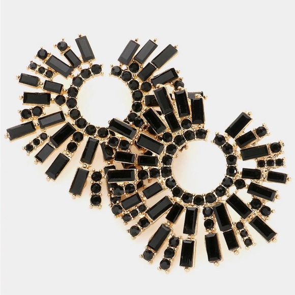 Black Crystal Starburst Oversized Earrings - Picture 5 of 17